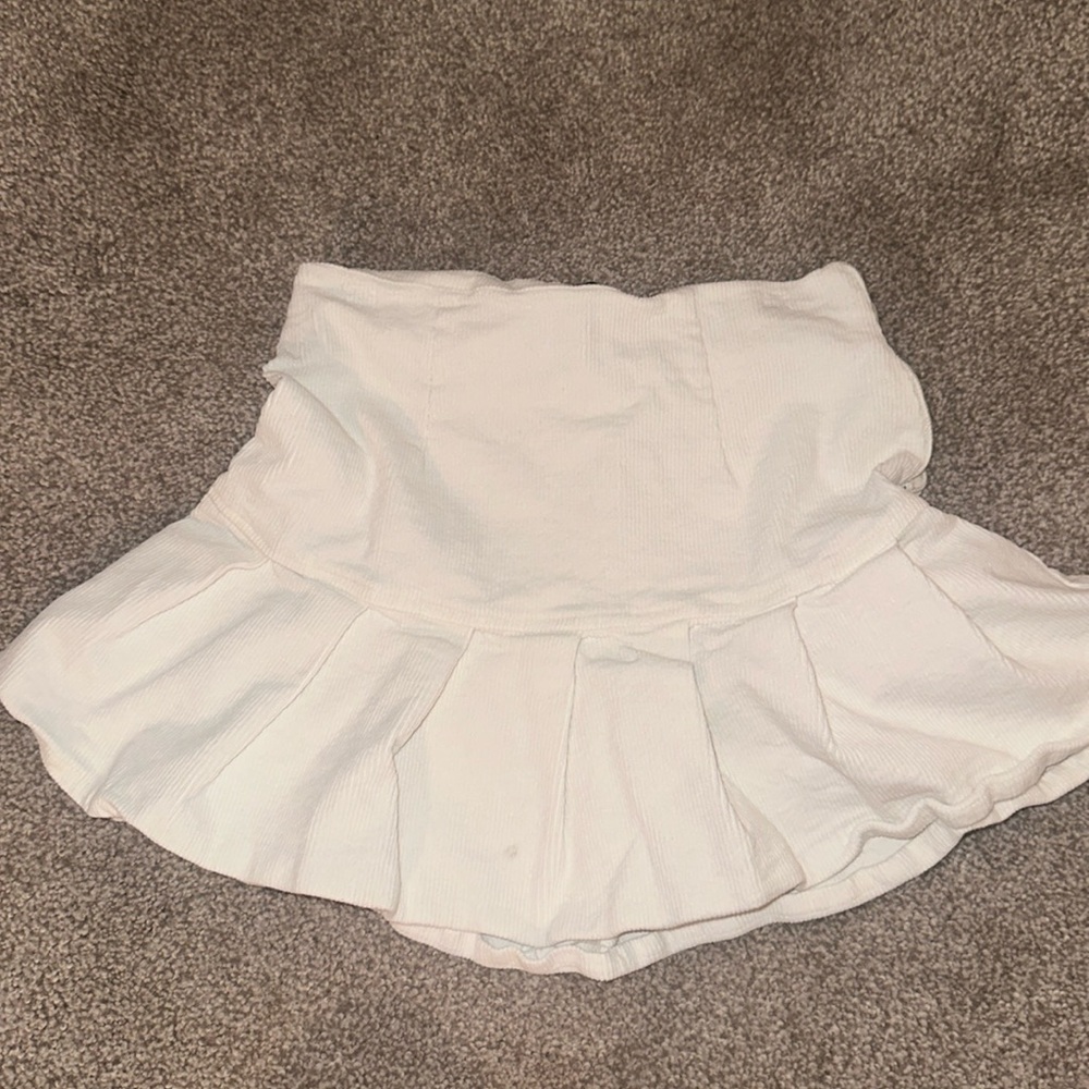 Forever 21 White Corduroy Pleated Mini Skort